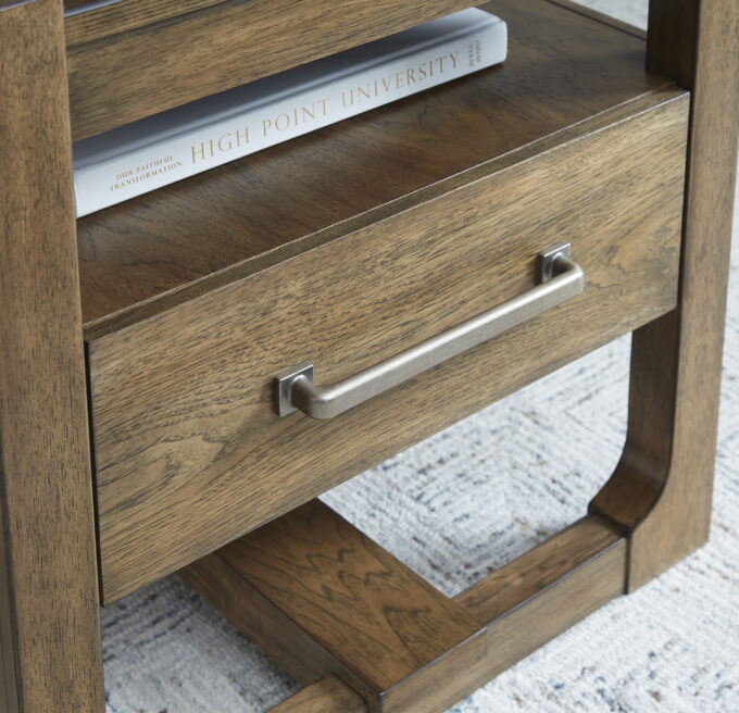 Журнальный стол Cabalynn